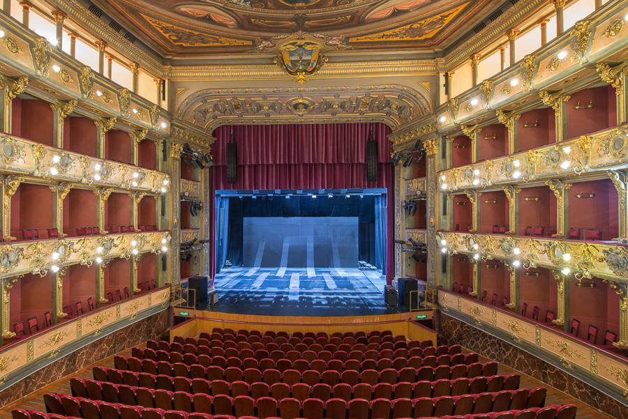 RESTAURACIN TEATRO CRISTBAL COLN