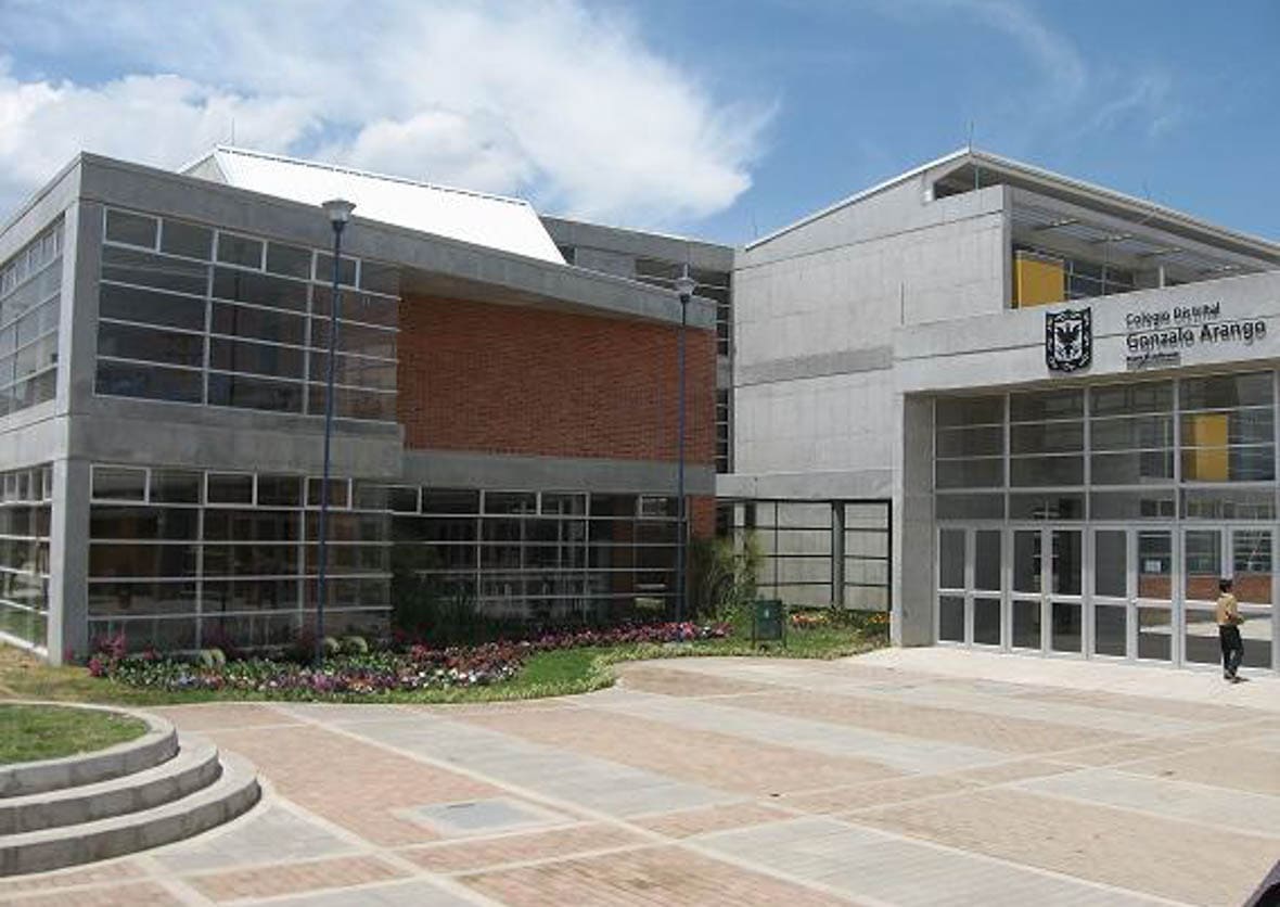 Varela Fiholl | Construimos confianza, edificamos futuro